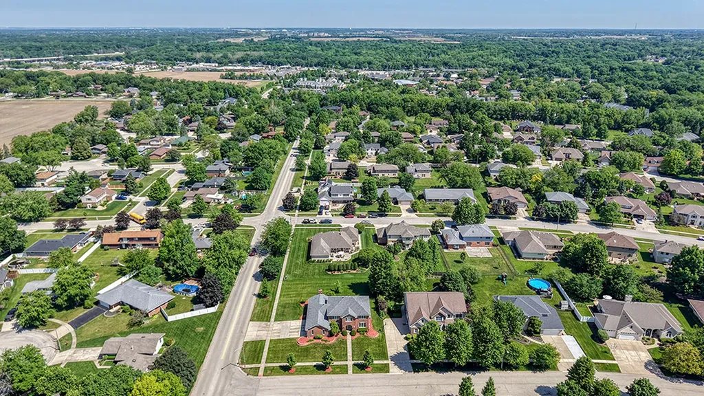 705 Ridgefield Road New Lenox IL 60451