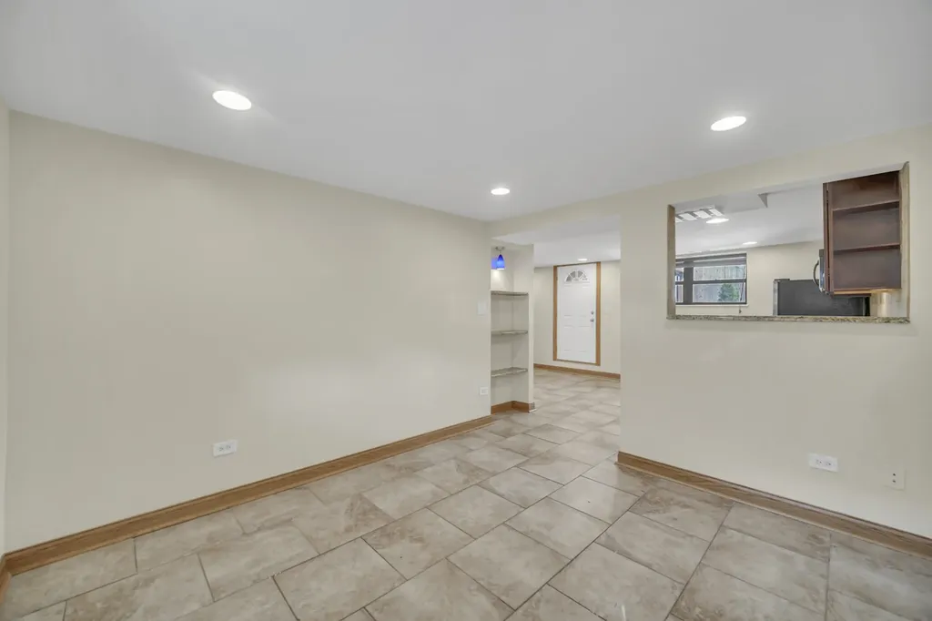 1005 North Campbell Avenue Chicago IL 60622