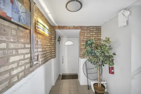 1005 North Campbell Avenue Chicago IL 60622