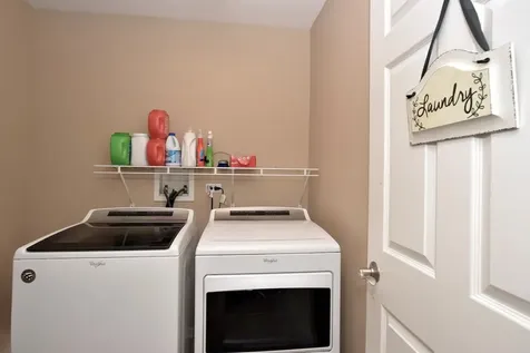 247 Pawtucket Avenue Elgin IL 60124