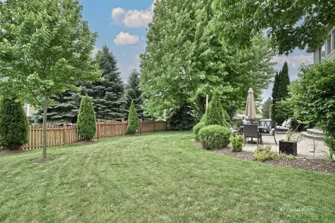 247 Pawtucket Avenue Elgin IL 60124