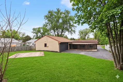 629 Thornton Street Lockport IL 60441