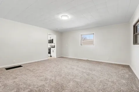 629 Thornton Street Lockport IL 60441