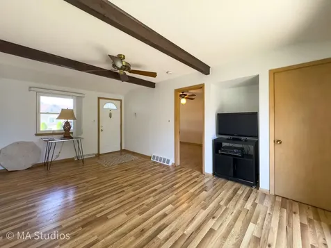 8636 40TH Street Lyons IL 60534