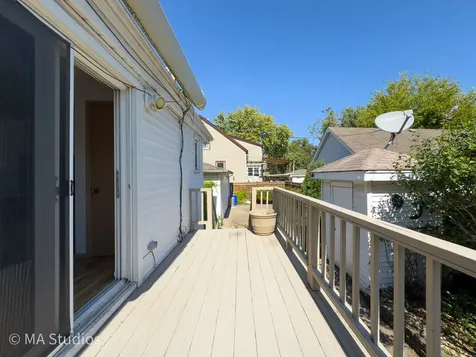 8636 40TH Street Lyons IL 60534