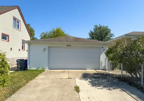 8636 40TH Street Lyons IL 60534