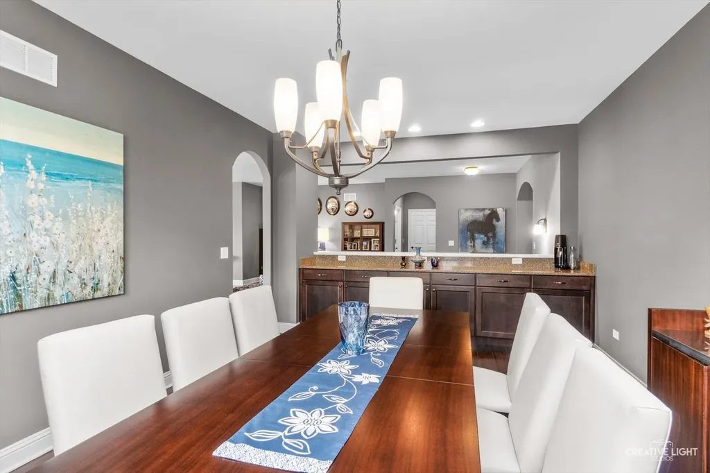 2832 Chevy Chase Lane Naperville IL 60564