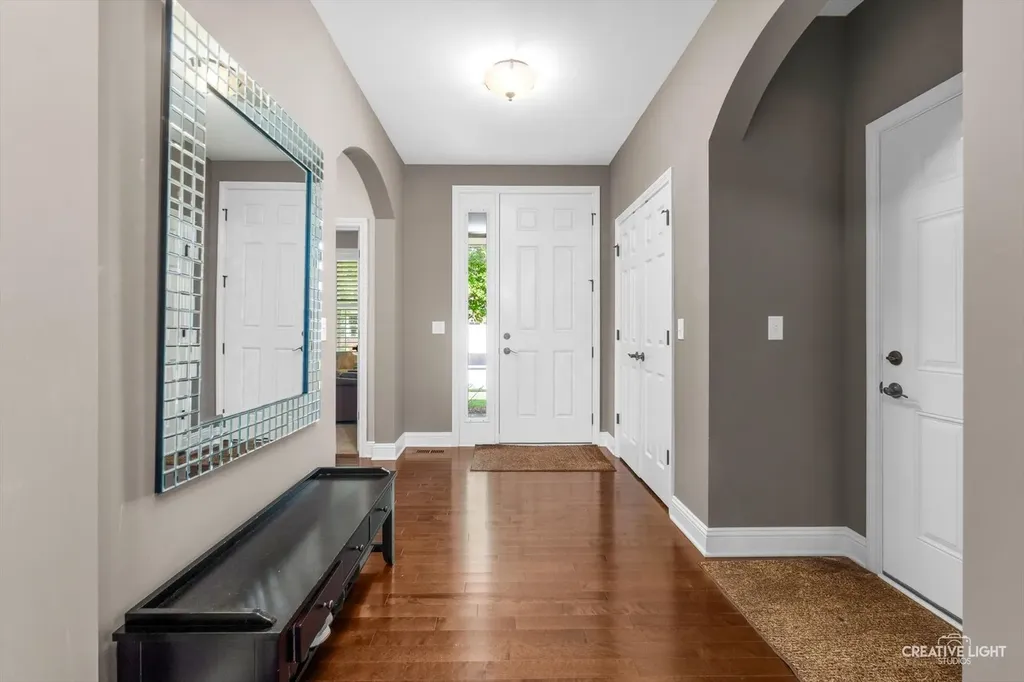 2832 Chevy Chase Lane Naperville IL 60564