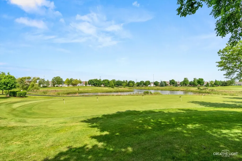 2832 Chevy Chase Lane Naperville IL 60564