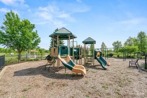 2832 Chevy Chase Lane Naperville IL 60564