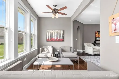 2832 Chevy Chase Lane Naperville IL 60564