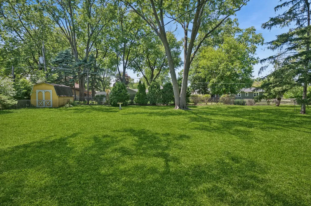 1330 South Wayside Drive Villa Park IL 60181