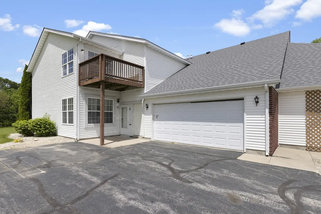10050 Skipperling Road Roscoe IL 61073
