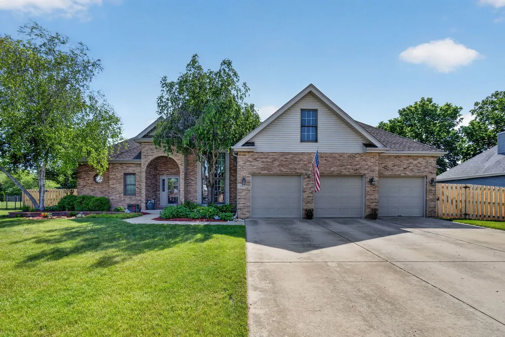 24453 South Blackhawk Drive Channahon IL 60410