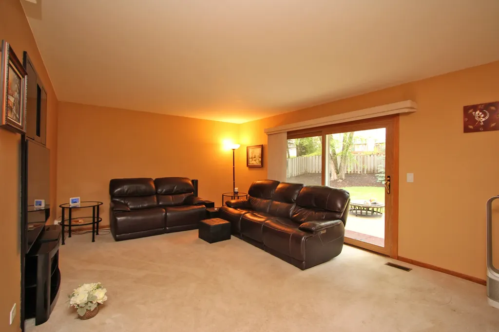 464 Farm Bridge Road Lake Zurich IL 60047
