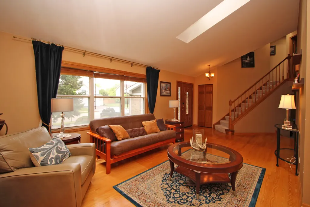 464 Farm Bridge Road Lake Zurich IL 60047