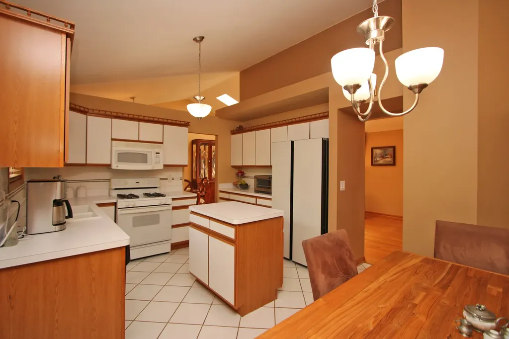 464 Farm Bridge Road Lake Zurich IL 60047