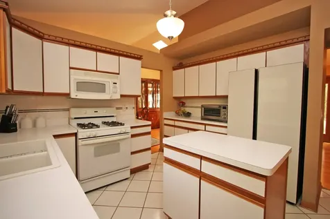 464 Farm Bridge Road Lake Zurich IL 60047