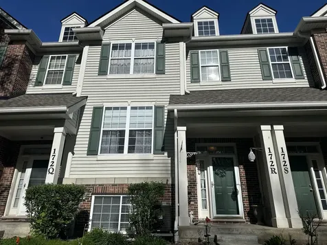 172 North East River Road Des Plaines IL 60016