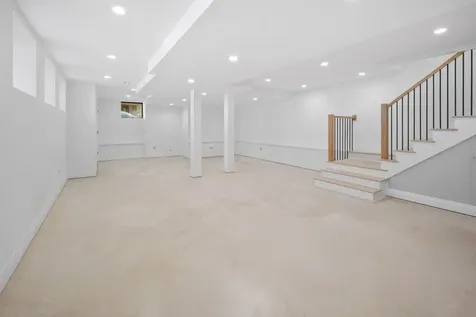 3936 North Claremont Avenue Chicago IL 60618