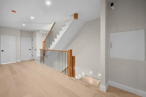 3936 North Claremont Avenue Chicago IL 60618