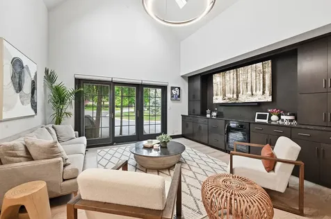 18 Tartan Ridge Road Burr Ridge IL 60527