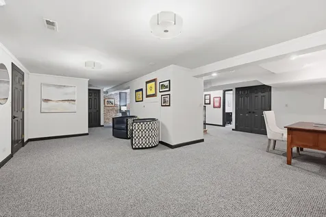 18 Tartan Ridge Road Burr Ridge IL 60527