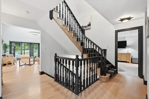 18 Tartan Ridge Road Burr Ridge IL 60527