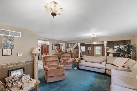 205 North Park Street Milford IL 60953