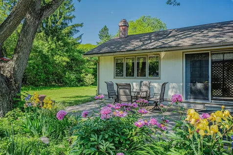 1272 Arlington Drive W Hanover Park IL 60133