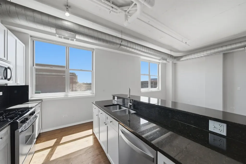 950 West Monroe Street Chicago IL 60607