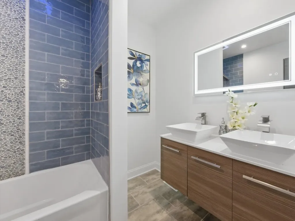 10203 South Sangamon Street Chicago IL 60643