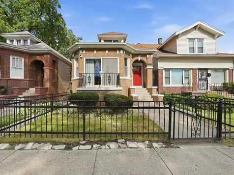 10203 South Sangamon Street Chicago IL 60643