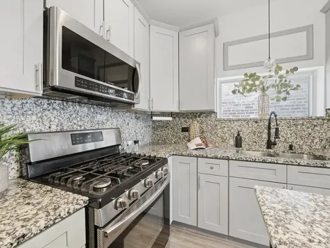 10203 South Sangamon Street Chicago IL 60643