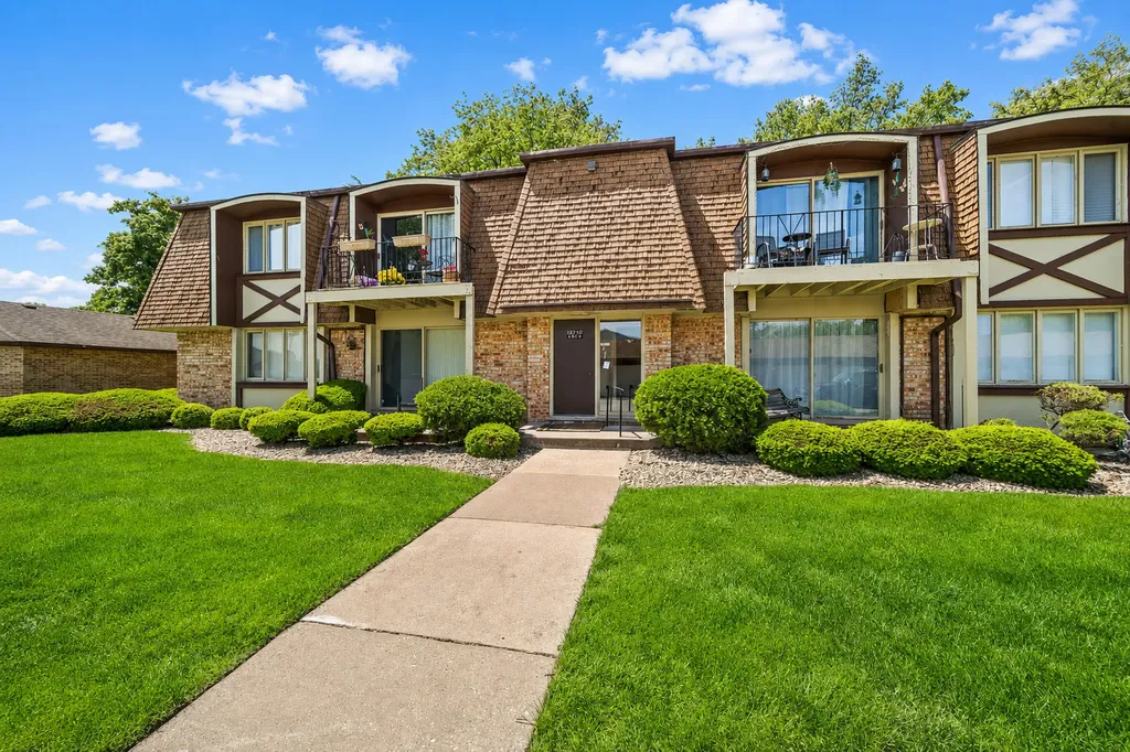 12750 Carriage Lane Crestwood IL 60418