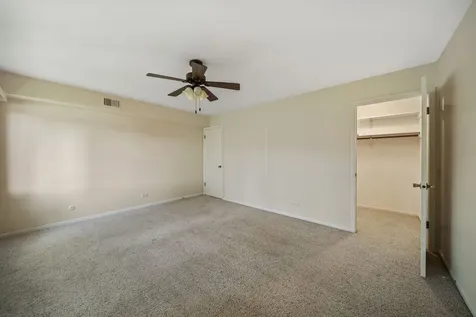 12750 Carriage Lane Crestwood IL 60418