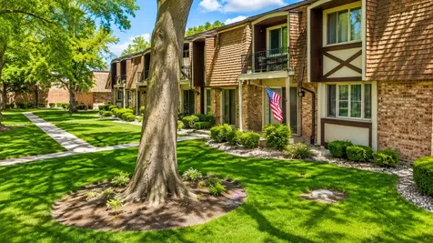12750 Carriage Lane Crestwood IL 60418