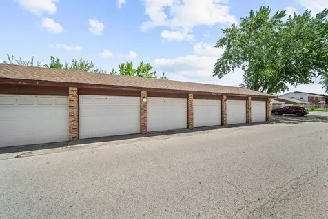 12750 Carriage Lane Crestwood IL 60418
