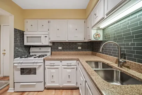 12750 Carriage Lane Crestwood IL 60418