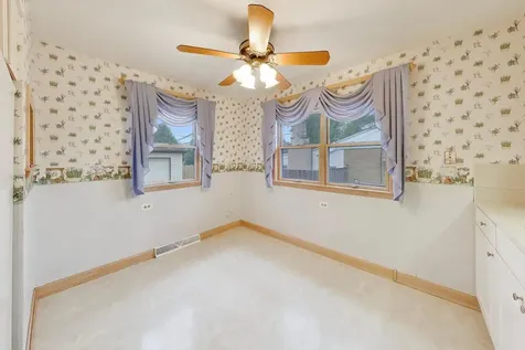 309 Wisconsin Drive Des Plaines IL 60016