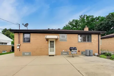 309 Wisconsin Drive Des Plaines IL 60016