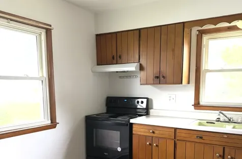 709 West Mckinley Street Harvard IL 60033