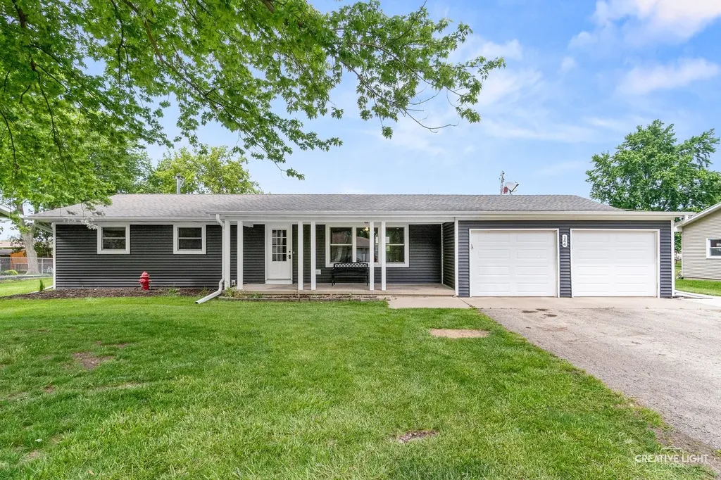 144 East Grant Street Leland IL 60531
