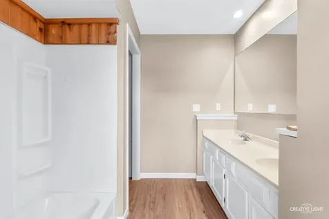 144 East Grant Street Leland IL 60531