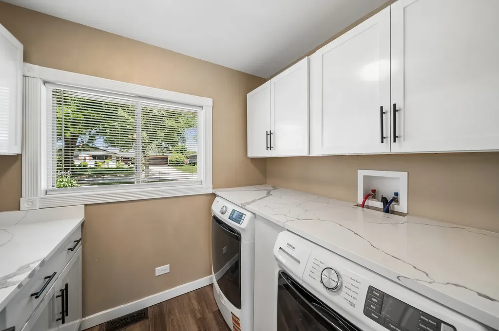 319 West Central Avenue Lombard IL 60148