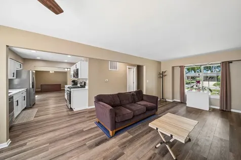 319 West Central Avenue Lombard IL 60148