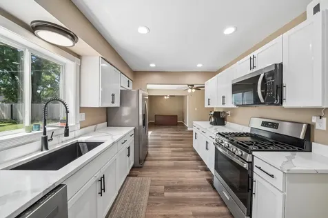 319 West Central Avenue Lombard IL 60148