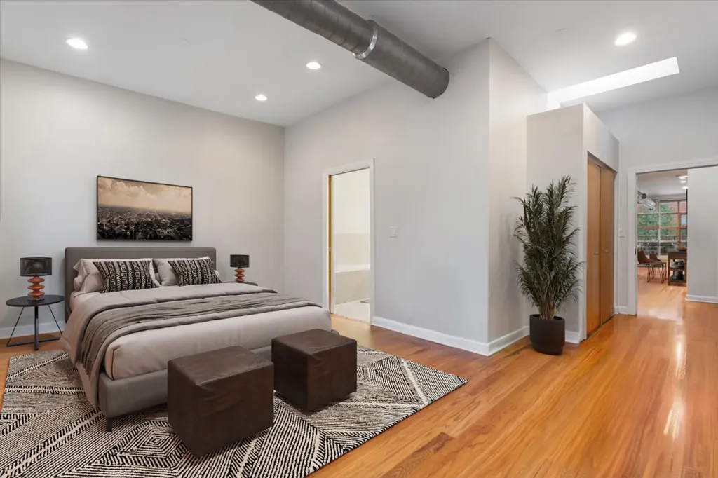 2016 West Concord Place Chicago IL 60647