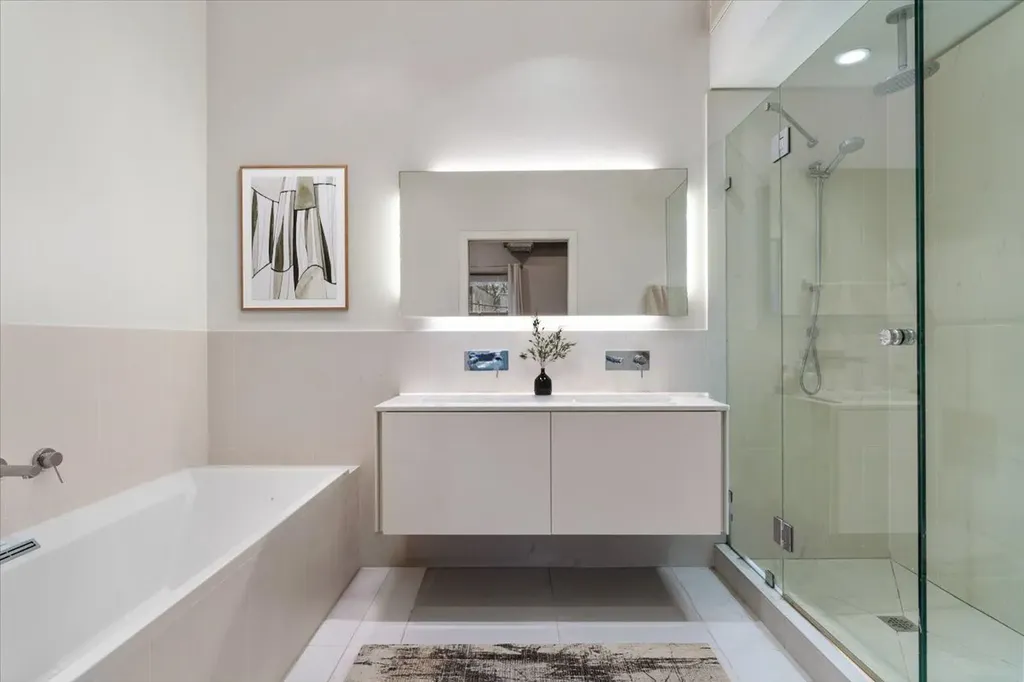 2016 West Concord Place Chicago IL 60647