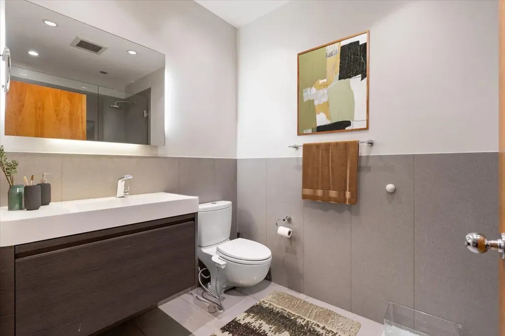2016 West Concord Place Chicago IL 60647